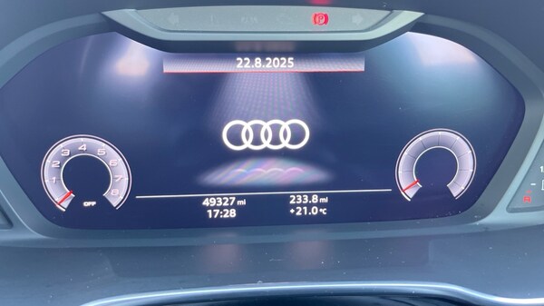 Used Audi Q3 2020 for sale - 75641267: Photo 13