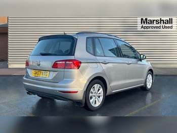 Used Volkswagen Golf SV 2017 for sale - 76684254: Photo