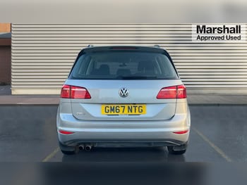 Used Volkswagen Golf SV 2017 for sale - 76684254: Photo