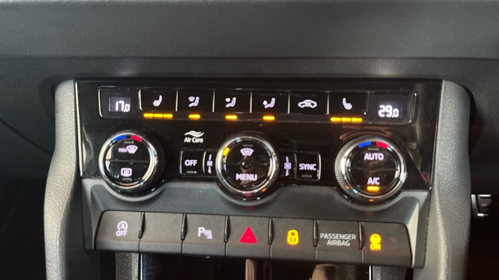 Used Skoda Karoq 2023 for sale - 76954379: Photo 28