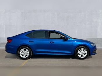Used Skoda Octavia 2024 for sale - 75472186: Photo