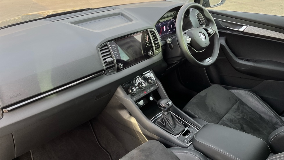 Used Skoda Karoq 2024 for sale - 77071066: Photo 2