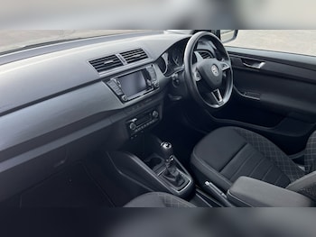 Used Skoda Fabia 2015 for sale - 76519369: Photo