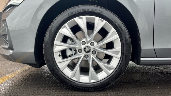 Used Skoda Superb 2025 for sale - 76140222: Photo 19