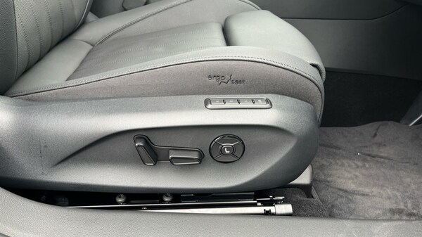 Used Skoda Superb 2025 for sale - 76140222: Photo 23