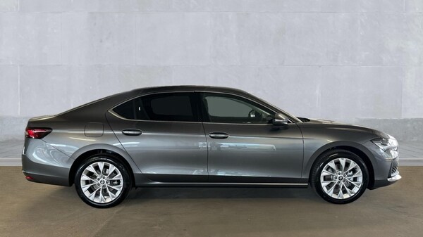 Used Skoda Superb 2025 for sale - 76140222: Photo 4