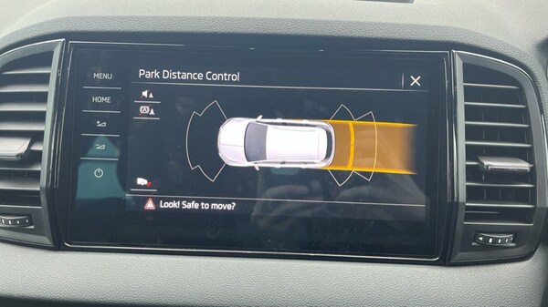 Used Skoda Karoq 2025 for sale - 76183911: Photo 37