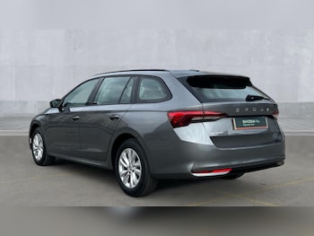 Used Skoda Octavia 2024 for sale - 76400800: Photo