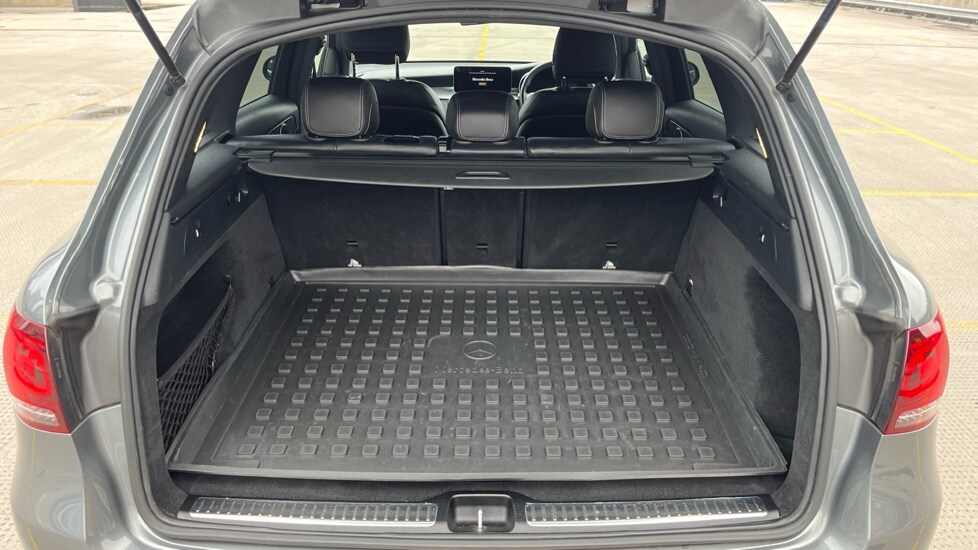 Used Mercedes-Benz GLC 2020 for sale - 76007735: Photo 15