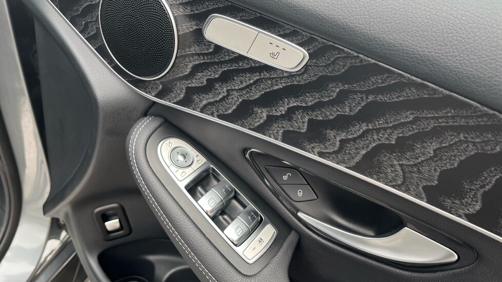 Used Mercedes-Benz GLC 2020 for sale - 76007735: Photo 21