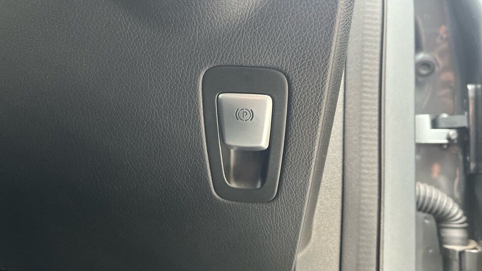 Used Mercedes-Benz GLC 2020 for sale - 76007735: Photo 23