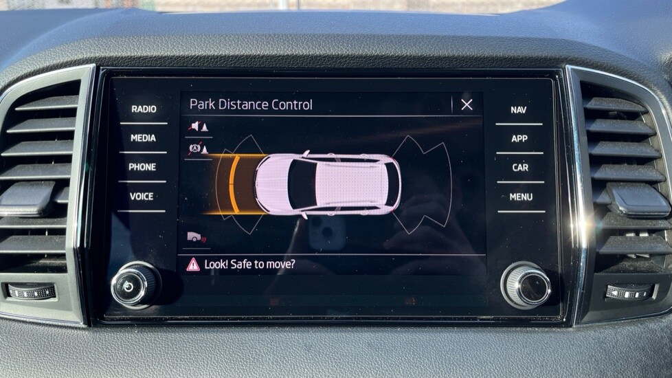 Used Skoda Karoq 2021 for sale - 76487406: Photo 31