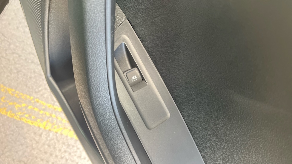 Used Skoda Karoq 2025 for sale - 76442090: Photo 34