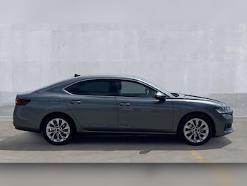 Used Skoda Superb 2025 for sale - 75471981: Photo