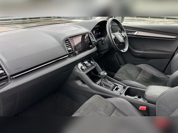 Used Skoda Karoq 2024 for sale - 75625239: Photo