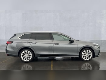 Used Skoda Superb 2024 for sale - 76580067: Photo