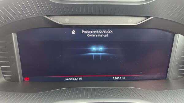 Used Skoda Karoq 2024 for sale - 75472060: Photo 14