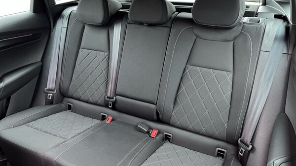 Used Skoda Karoq 2024 for sale - 75472060: Photo 15