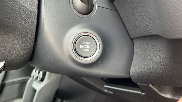 Used Skoda Karoq 2024 for sale - 75472060: Photo 32