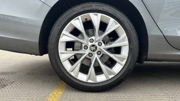 Used Skoda Superb 2025 for sale - 76196024: Photo 5