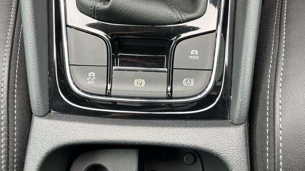 Used Skoda Karoq 2021 for sale - 76086674: Photo 24