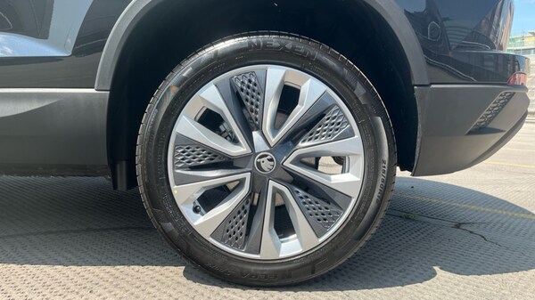 Used Skoda Karoq 2025 for sale - 75472129: Photo 18