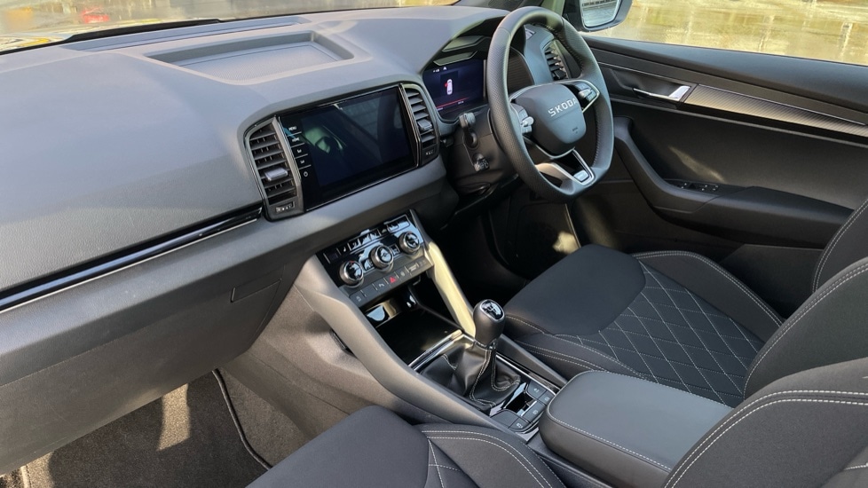 Used Skoda Karoq 2025 for sale - 76587028: Photo 2