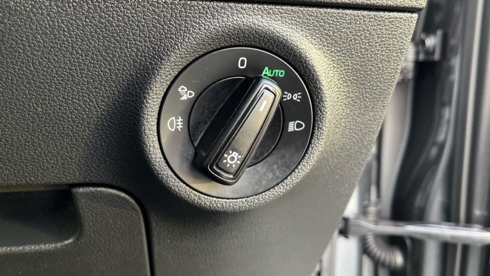 Used Skoda Karoq 2025 for sale - 76587028: Photo 25