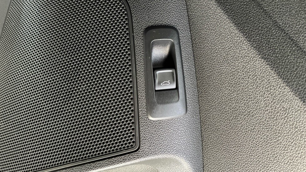 Used Skoda Karoq 2025 for sale - 76587028: Photo 28