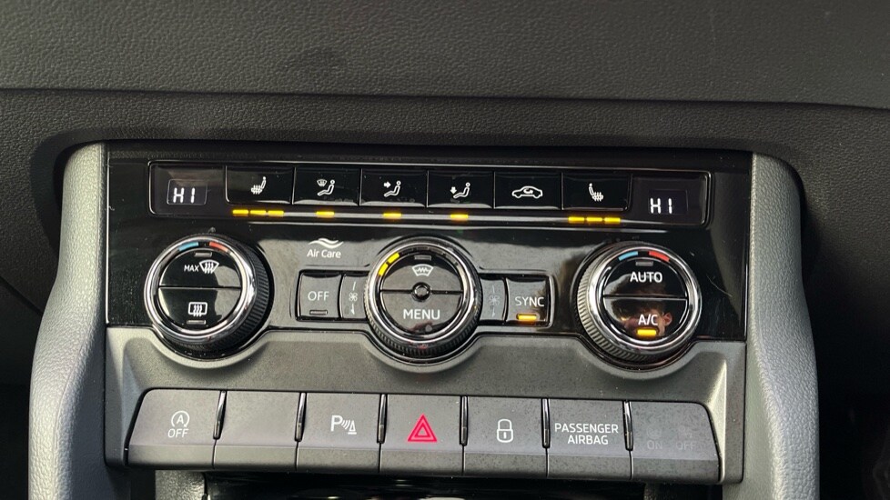 Used Skoda Karoq 2025 for sale - 76587028: Photo 32