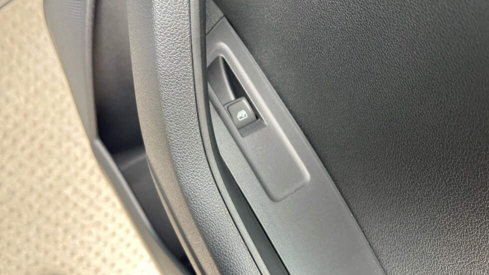 Used Skoda Karoq 2025 for sale - 75758962: Photo 23