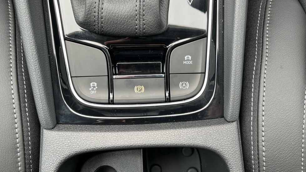 Used Skoda Karoq 2025 for sale - 75758962: Photo 27