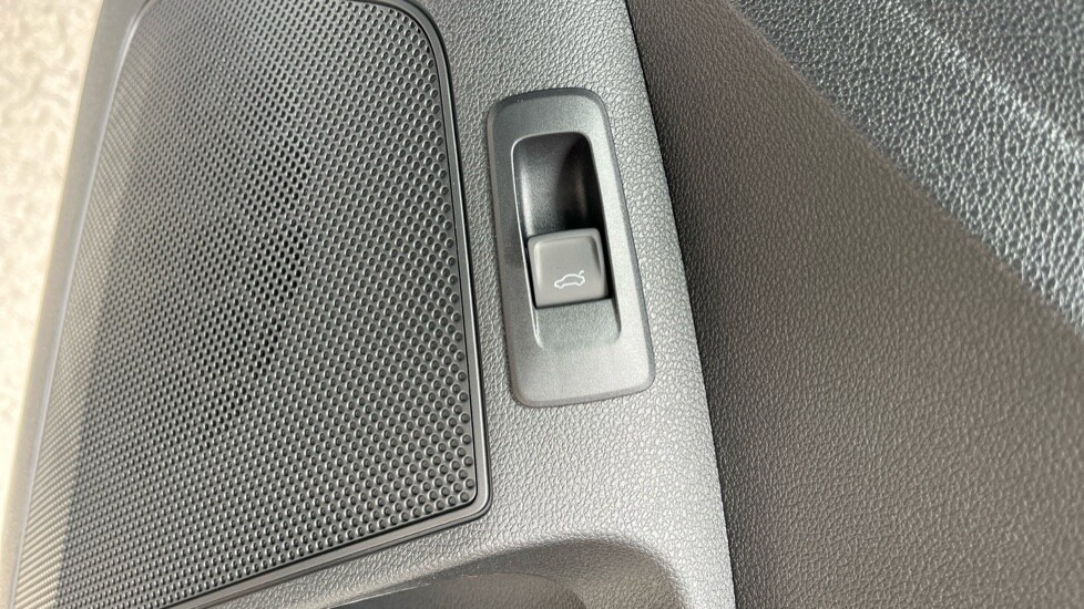 Used Skoda Karoq 2025 for sale - 75758962: Photo 30