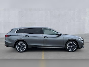 Used Skoda Superb 2024 for sale - 75526561: Photo