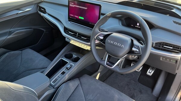 Used Skoda Enyaq 2025 for sale - 76140033: Photo 6