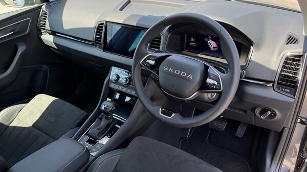 Used Skoda Karoq 2025 for sale - 75615135: Photo 6