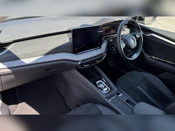 Used Skoda Octavia 2024 for sale - 75472187: Photo