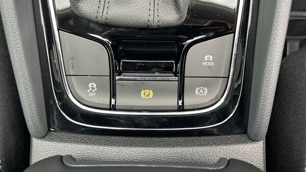 Used Skoda Karoq 2025 for sale - 75726057: Photo 46