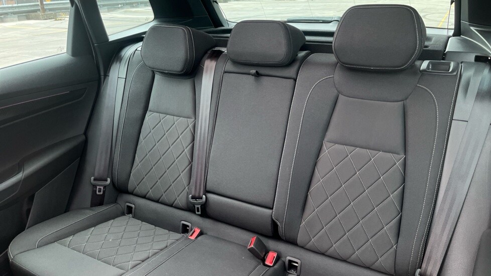 Used Skoda Karoq 2025 for sale - 76229161: Photo 15