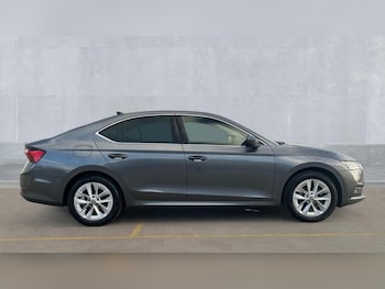 Used Skoda Octavia 2023 for sale - 75852515: Photo