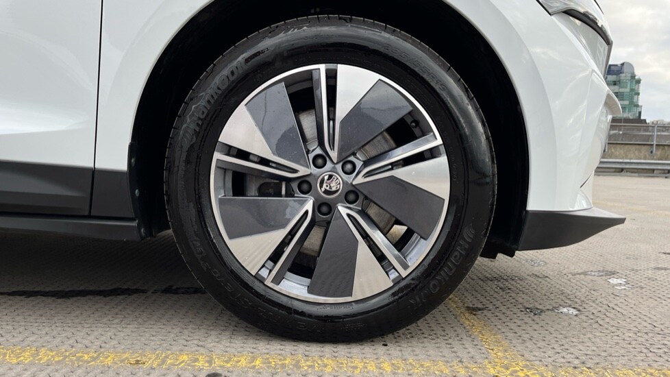 Used Skoda Enyaq 2025 for sale - 76479632: Photo 20