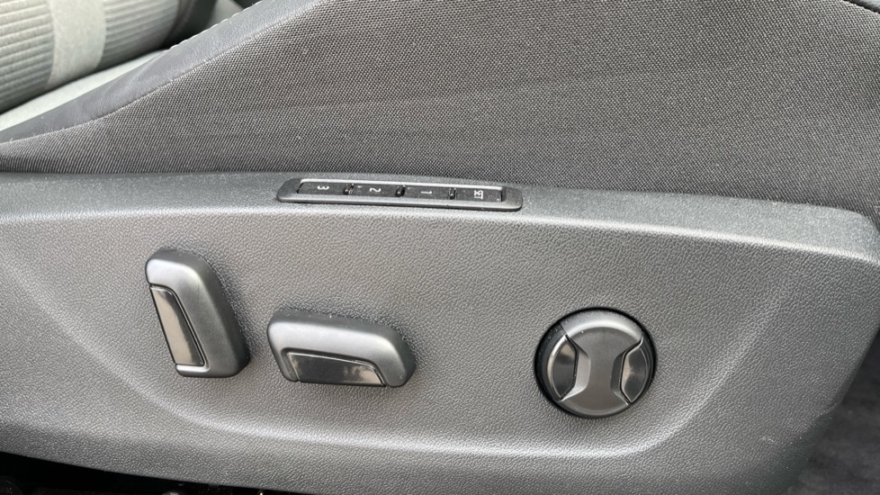 Used Skoda Enyaq 2025 for sale - 76479632: Photo 21