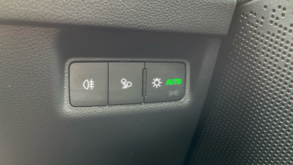 Used Skoda Enyaq 2025 for sale - 76479632: Photo 34