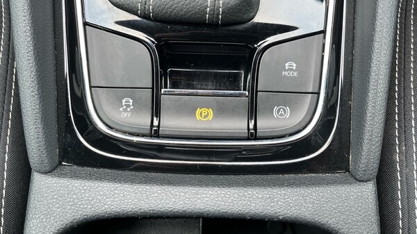 Used Skoda Karoq 2022 for sale - 76096071: Photo 28