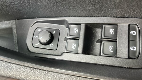 Used Skoda Karoq 2024 for sale - 75692007: Photo 37