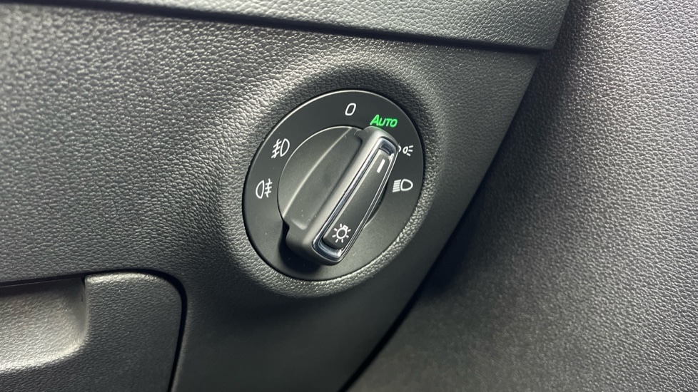 Used Skoda Karoq 2025 for sale - 76514995: Photo 33