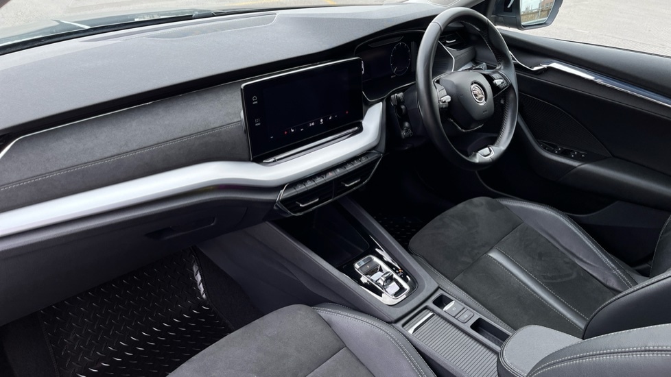 Used Skoda Octavia 2020 for sale - 76104107: Photo 2