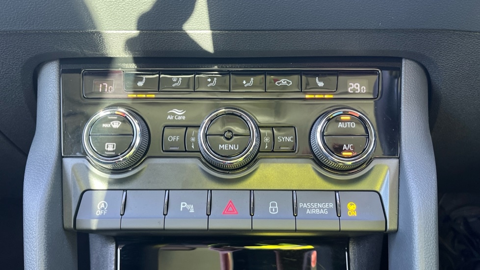 Used Skoda Karoq 2024 for sale - 76788132: Photo 28