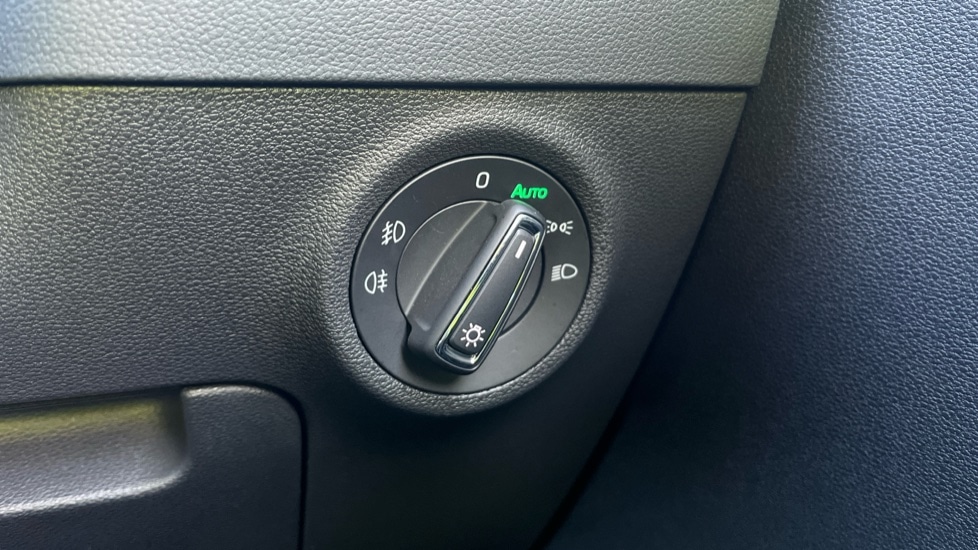 Used Skoda Karoq 2024 for sale - 76788132: Photo 29