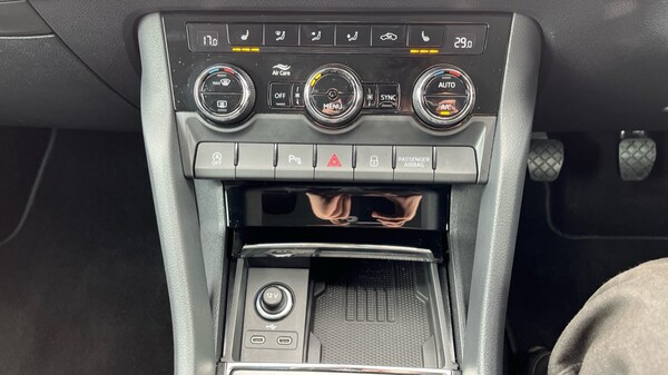 Used Skoda Karoq 2024 for sale - 76191111: Photo 30